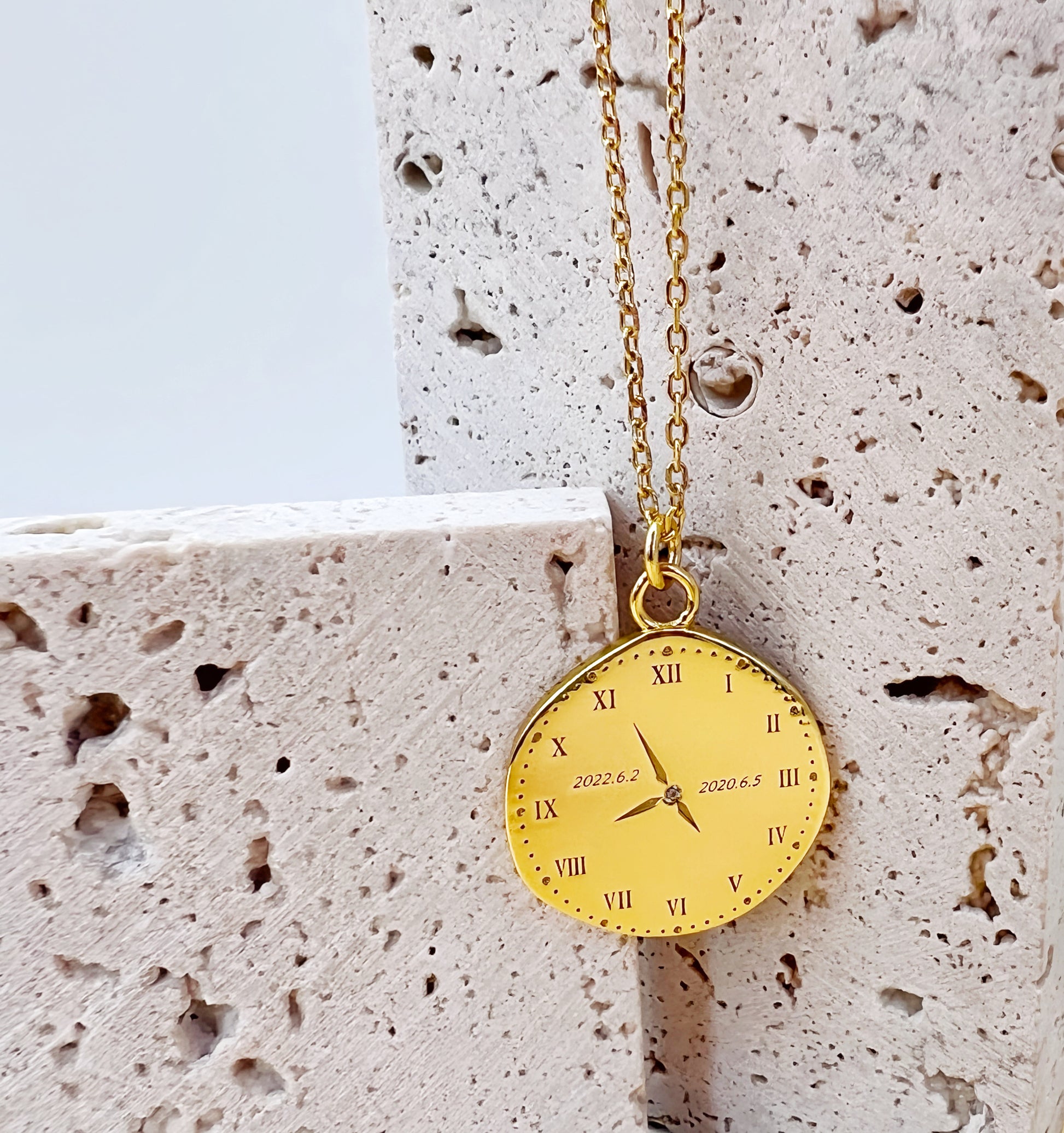 18K Gold Vermeil customize clock designed engraving with baby birth time and date 